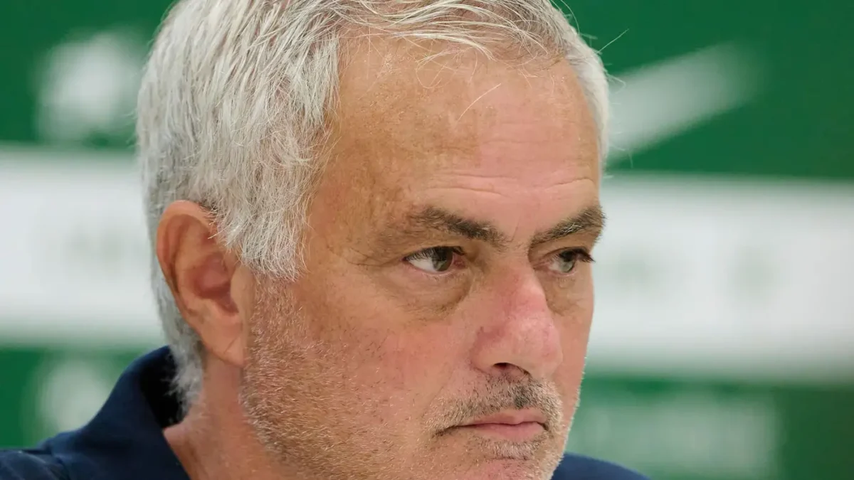 مورينيو يفتح ملف التحكيم قبل ديربي مدريد