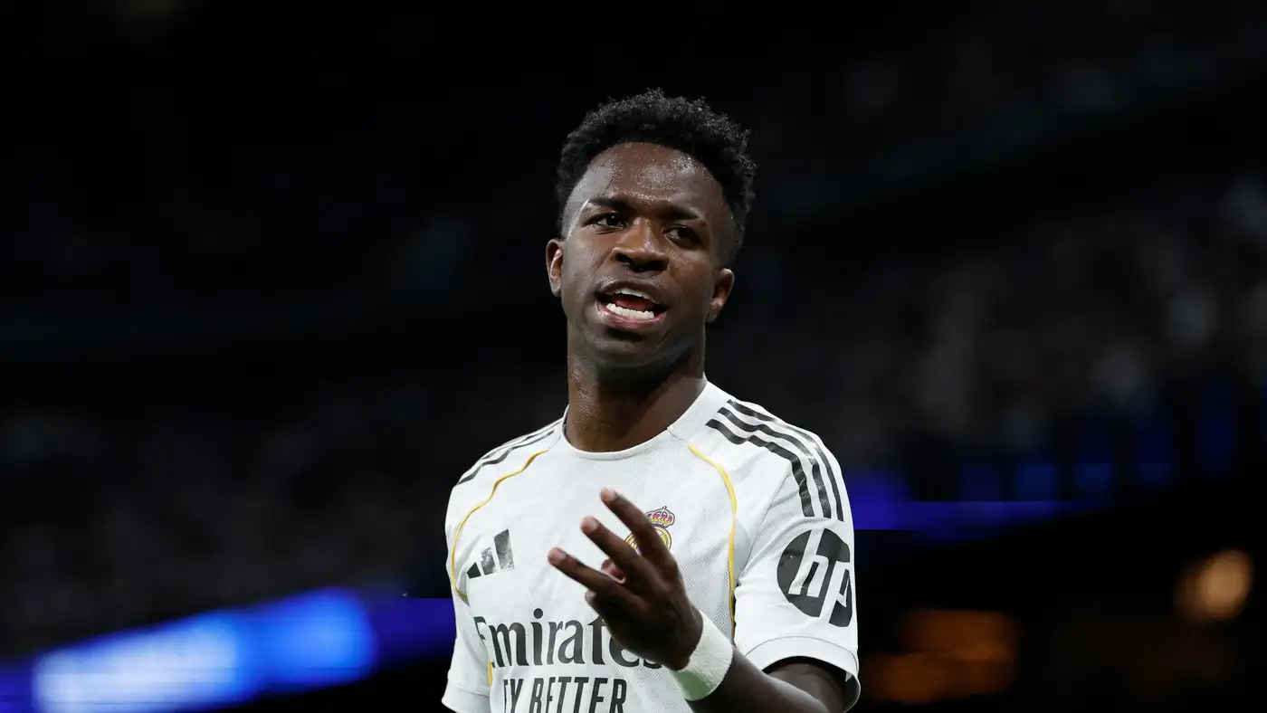 تصريحات مثيرة حول أزمة فينيسيوس في ريال مدريد