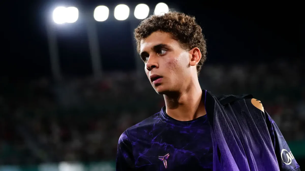 مهاجم برشلونة يرد على شائعات قلة مشاركاته