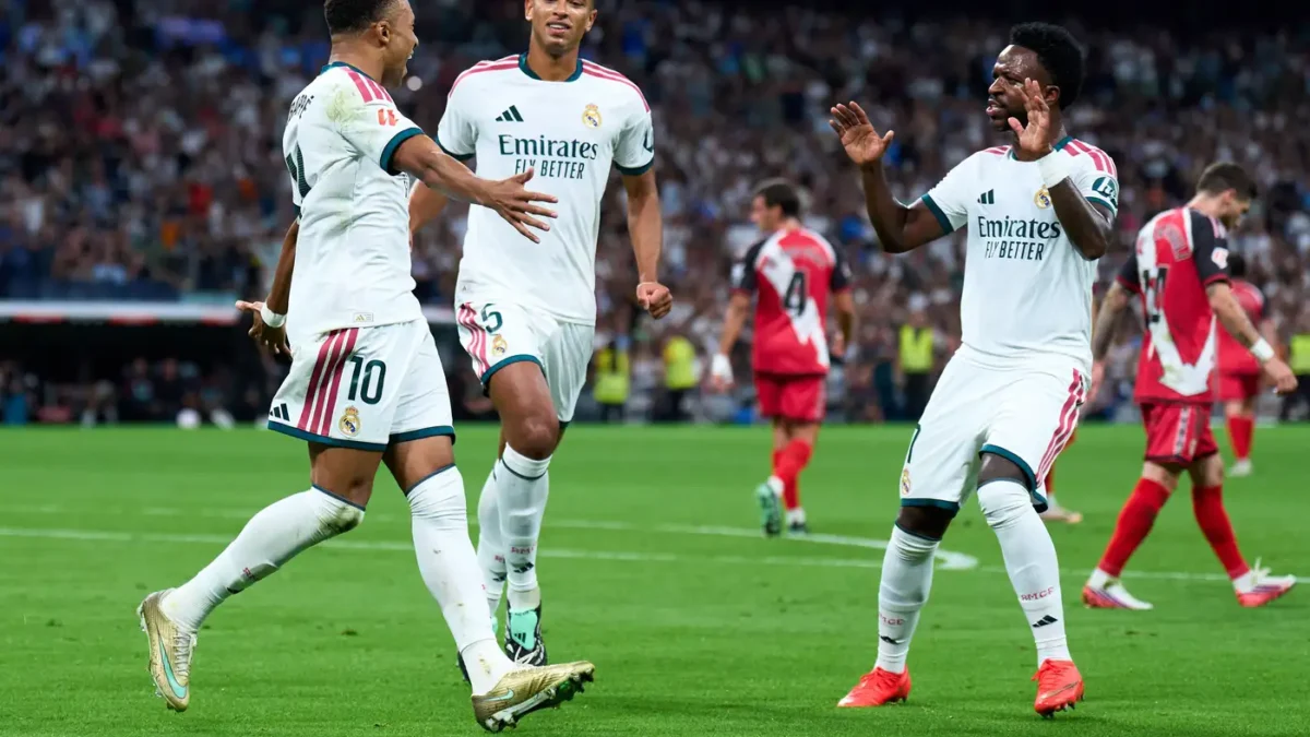 ريال مدريد يبتعد عن البرنابيو وصافرات الجماهير لشهر