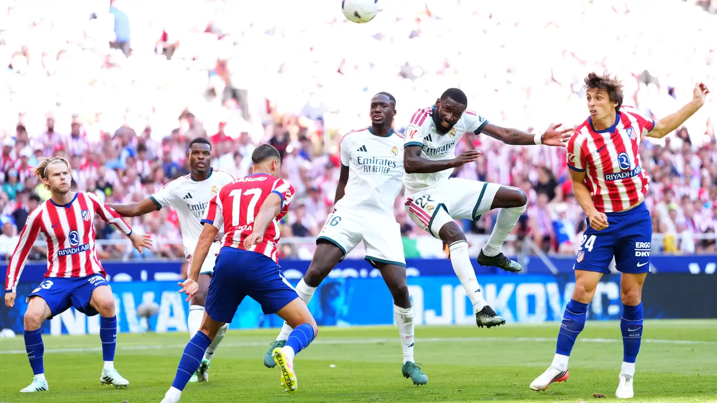 هجوم ضارٍ من رونسيرو على التحكيم بعد ديربي مدريد