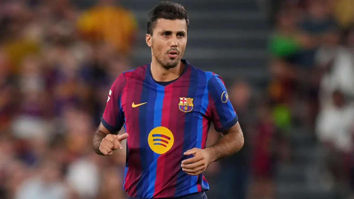 رودري يكشف كواليس اتصاله بمورينيو ورغبة ريال مدريد