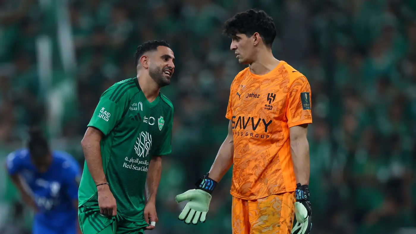 ماذا قدم رياض محرز أمام الهلال قبل مواجهة الشمال؟