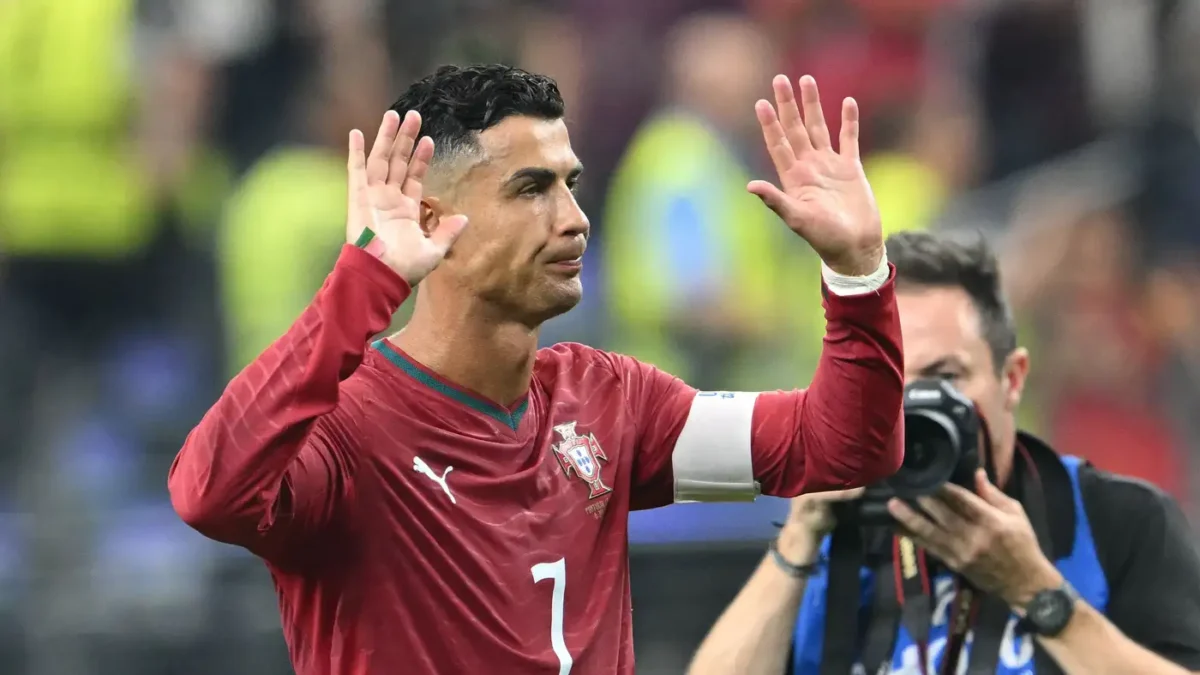 رونالدو يكشف كواليس تراجعه عن الاعتزال واختياره لجيسوس
