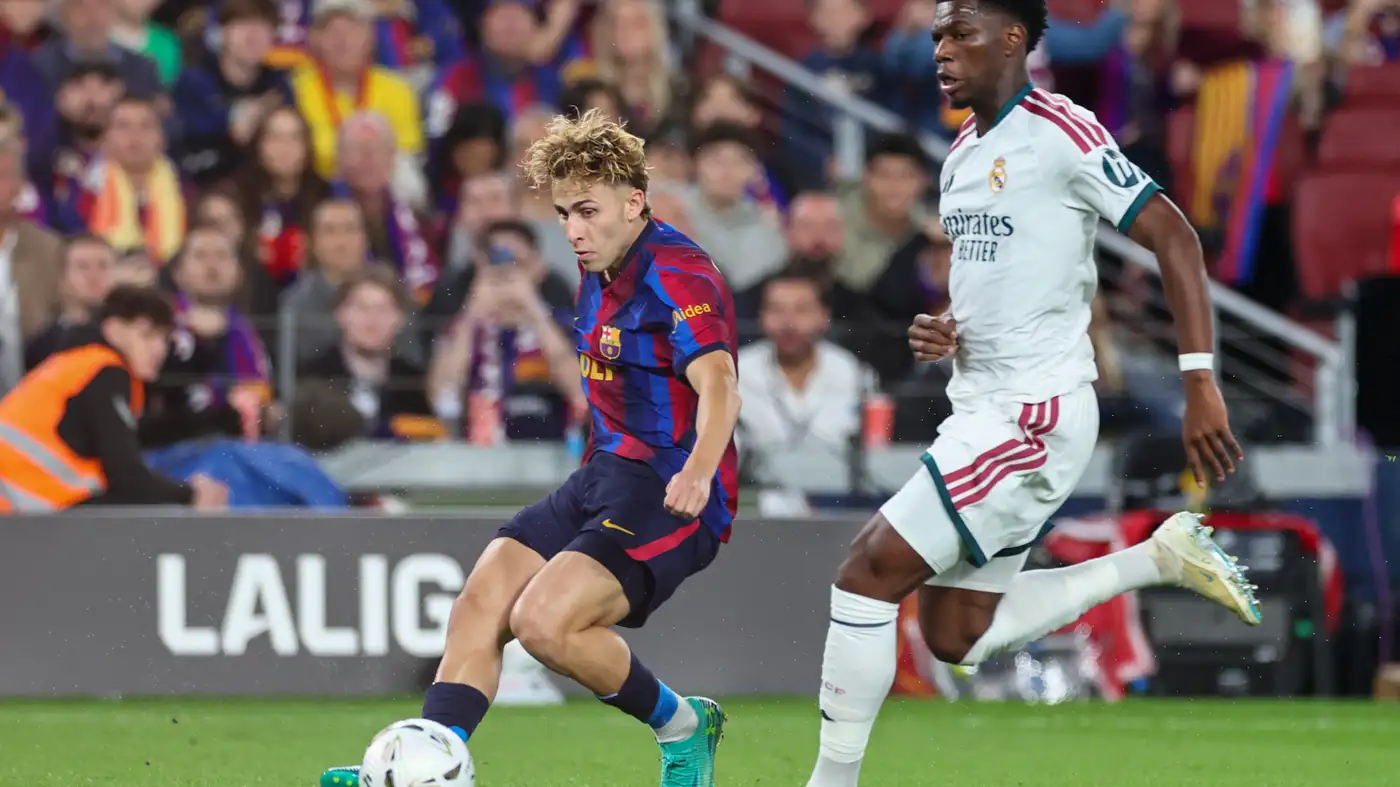 برشلونة يحسم موقفه من اهتمام مانشستر يونايتد بضم فيرمين