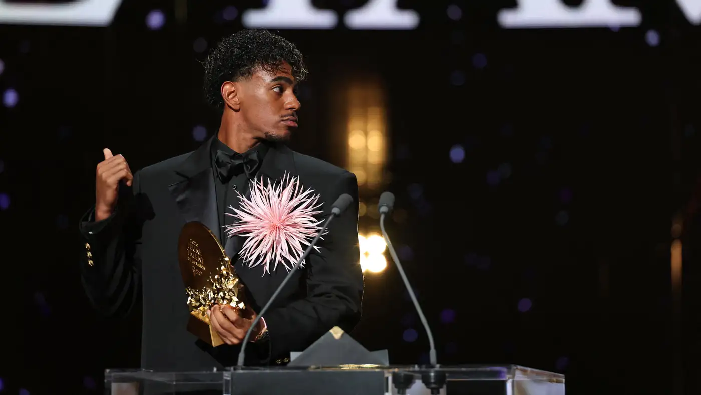 انتقادات حادة لتيري هنري بحفل الكرة الذهبية
