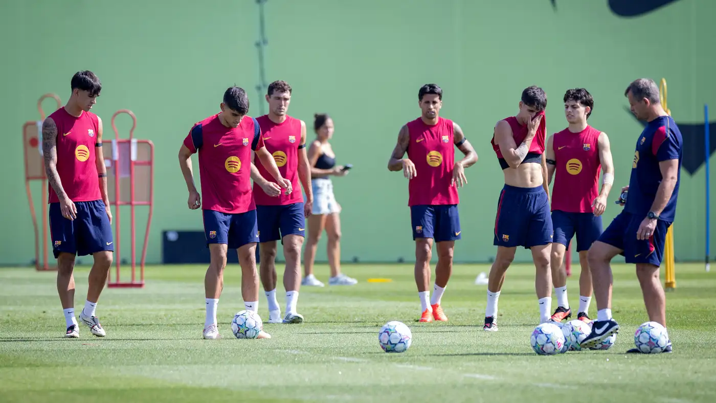 برشلونة يحصن موهبته بجديد وعقد حتى 2031