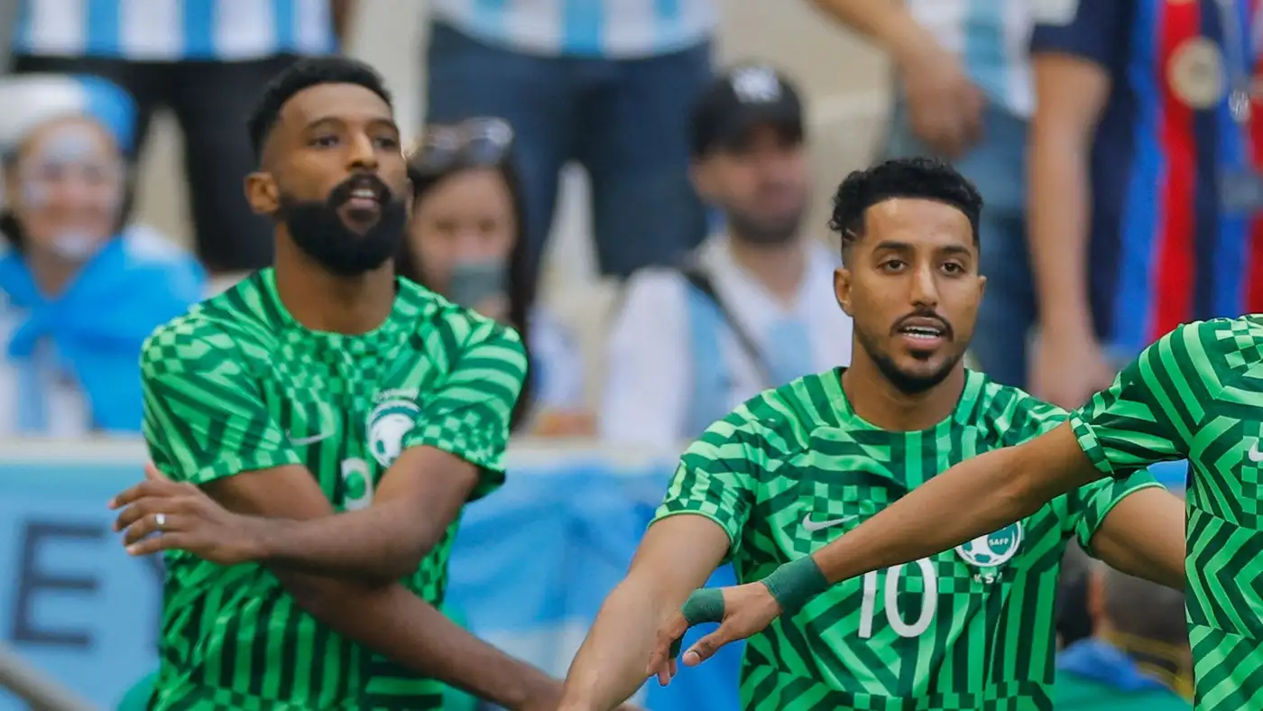 من يحسم جائزة أفضل لاعب في آسيا بين الدوسري والبريكان؟