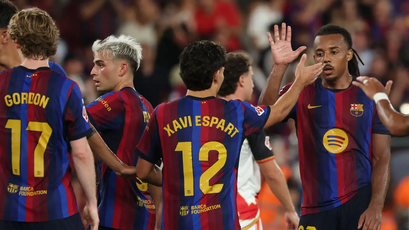 ميلان يدخل سباق التعاقد مع نجم برشلونة