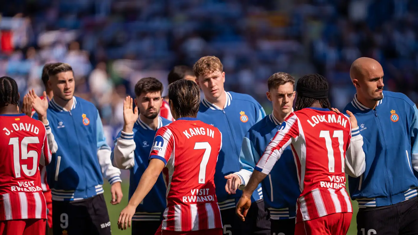 تقديم موعد قمة برشلونة وأتلتيكو مدريد في الدوري الإسباني