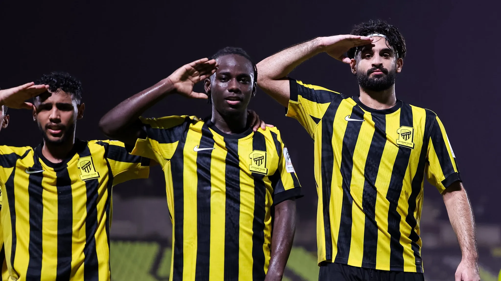 مدرب الاتحاد يستعين بموهبة شابة لمواجهة أبها