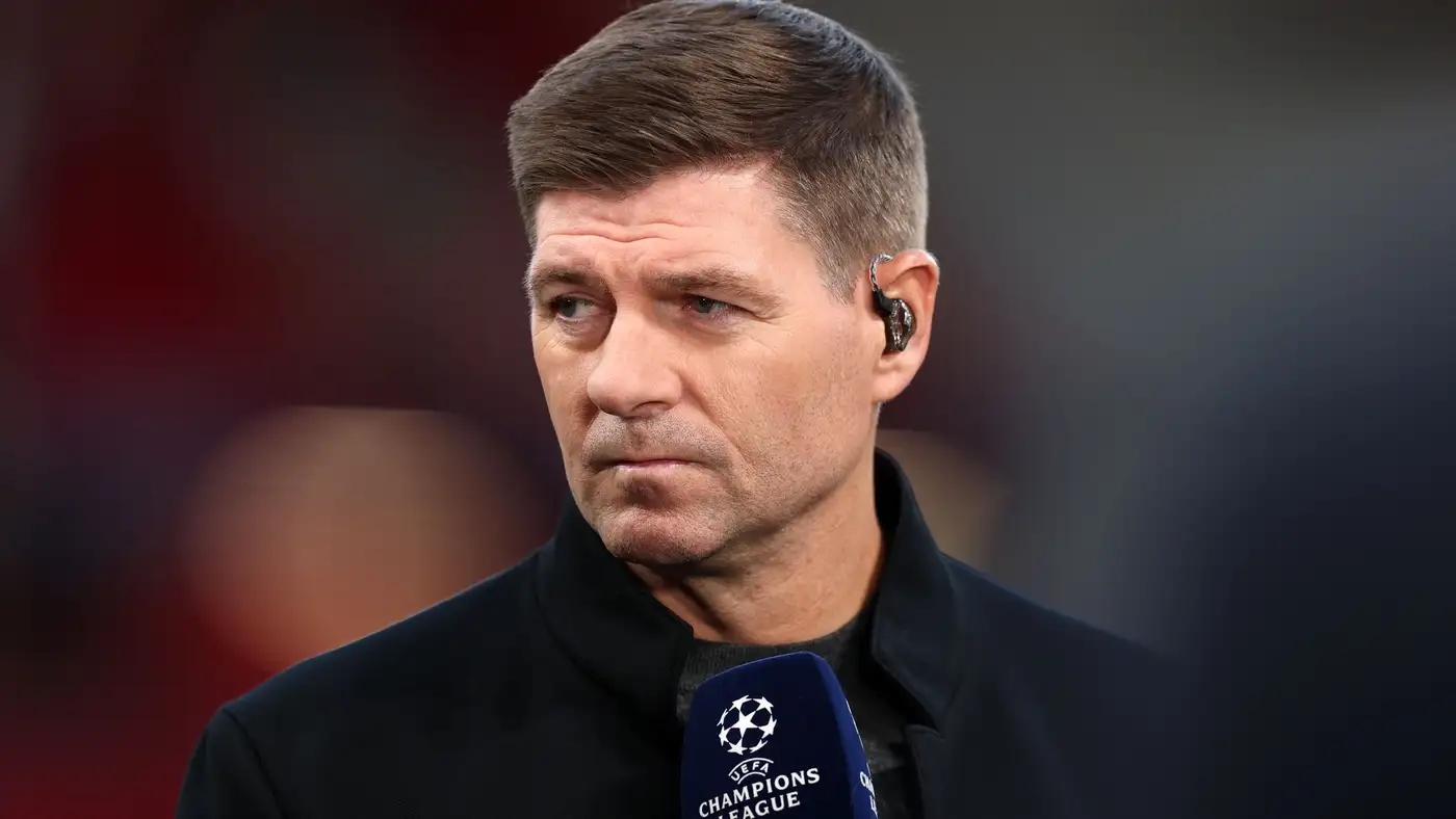 موهوب ليفربول يعادل رقم ستيفن جيرارد التاريخي