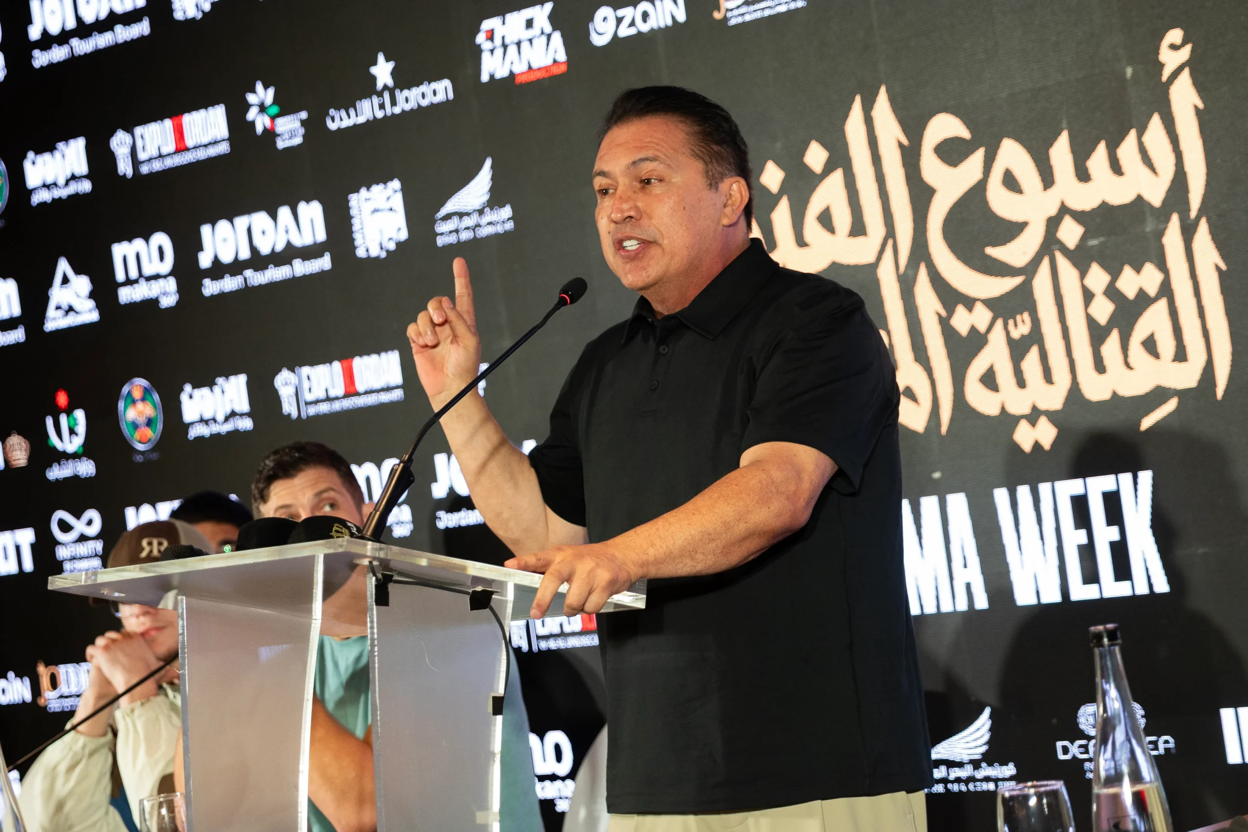عمّان تستضيف أسبوع الفنون القتالية المختلطة بحضور رونالدينيو