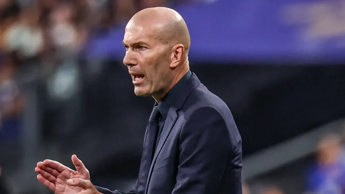 مدرب بريست يطالب بضم أجورك لمنتخب فرنسا