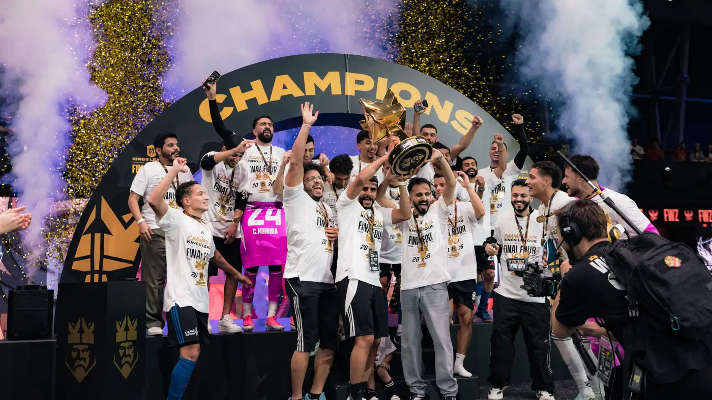 فريق FWZ الكويتي يتوج بلقب دوري الملوك