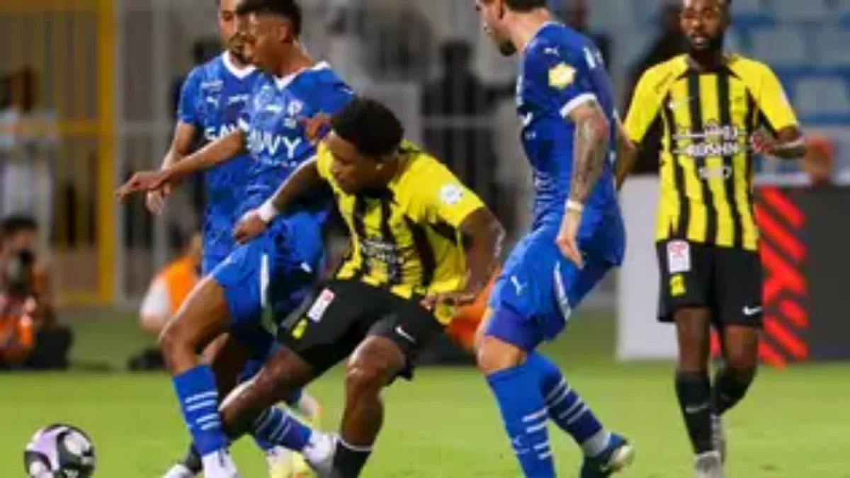 طاقم تحكيم مباراة ريال مدريد وفياريال