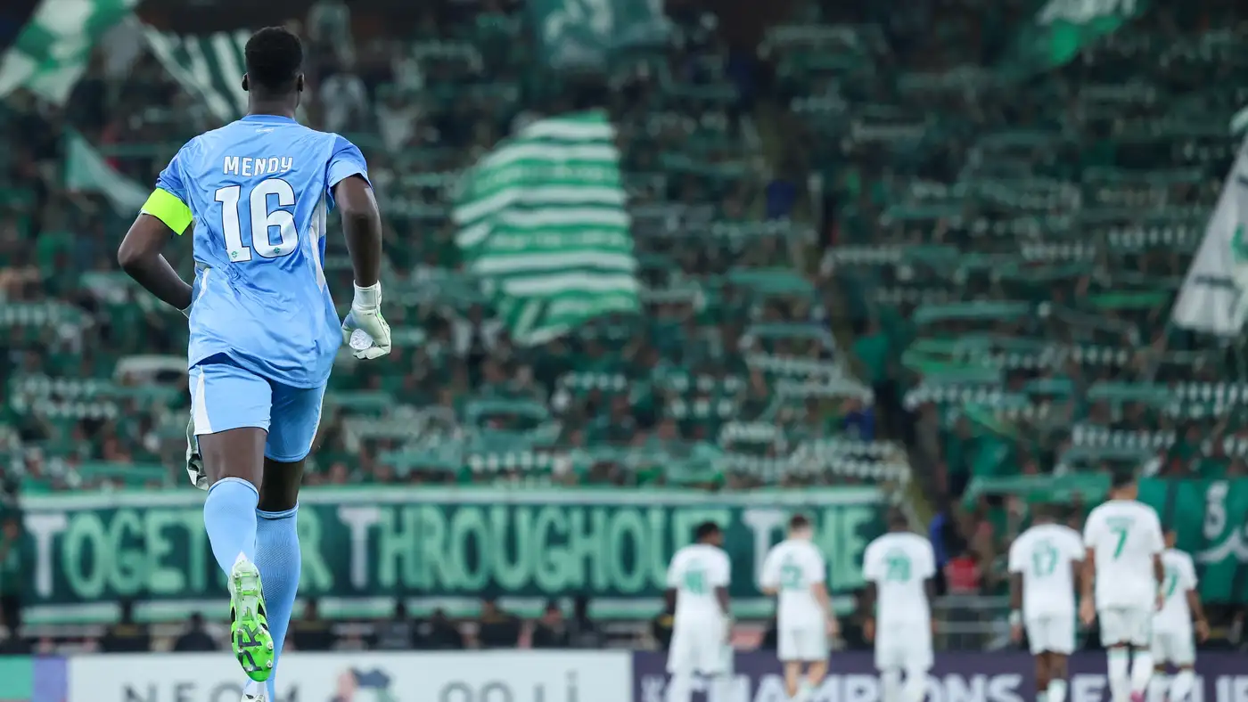 الأهلي يفقد ميندي ويعزز دفاعه قبل مواجهة الوصل
