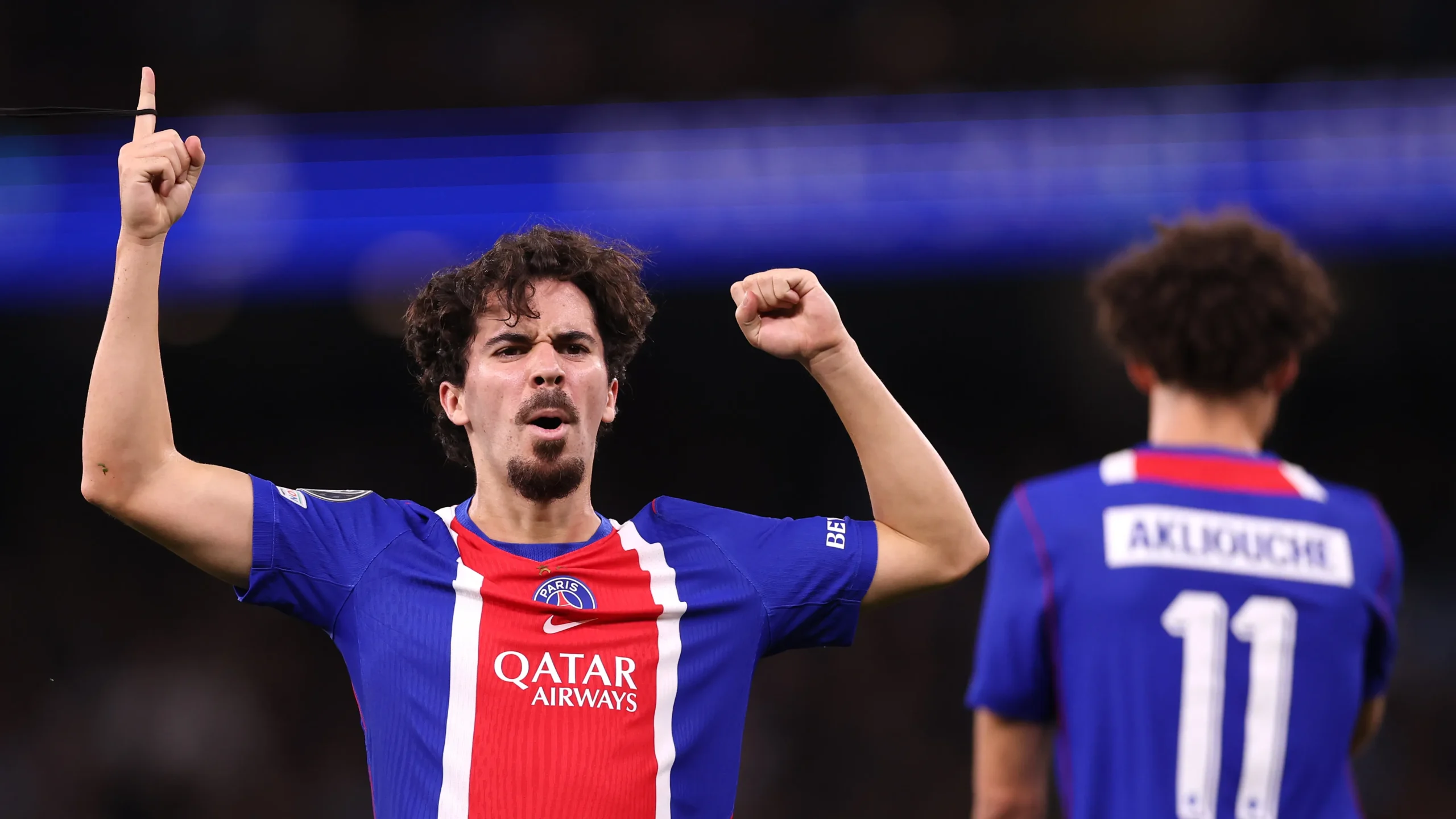 عودة هيرنانديز ورقم قياسي لفيتينيا أمام برشلونة