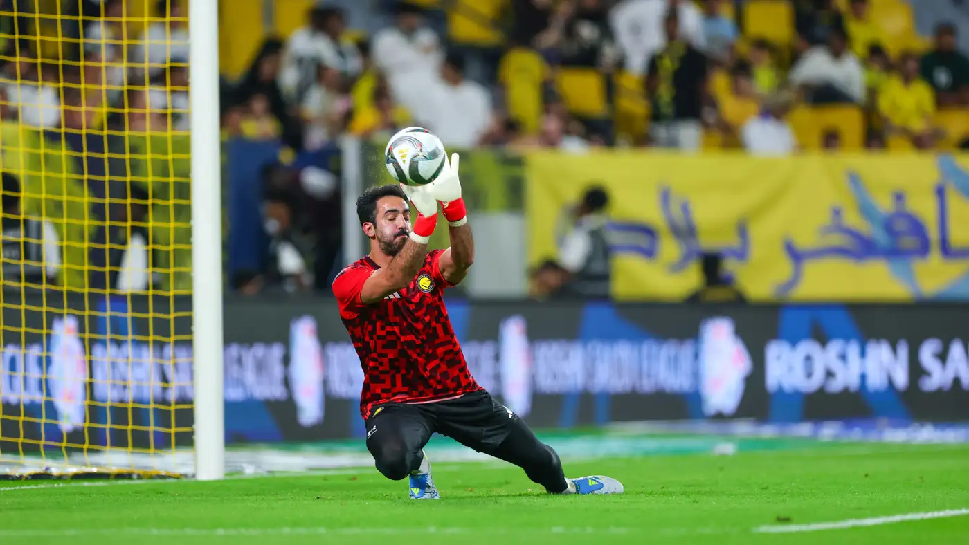 عملية جراحية تهدد مشاركة نواف العقيدي في كأس آسيا