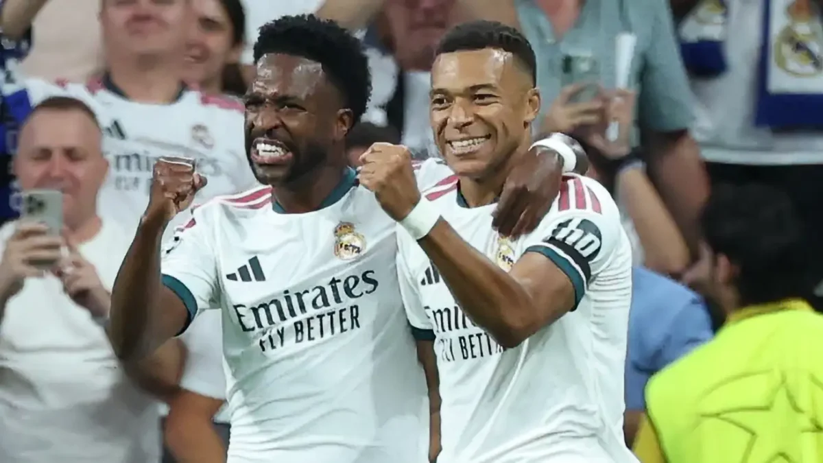 نجم برشلونة السابق: جماهير الريال تفضل فينيسيوس على مبابي