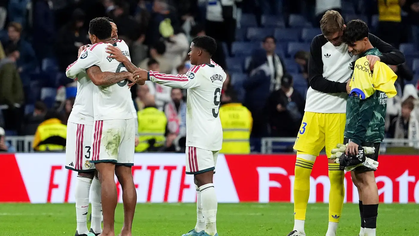 قناة ريال مدريد تفتح النار على تيباس وبرشلونة