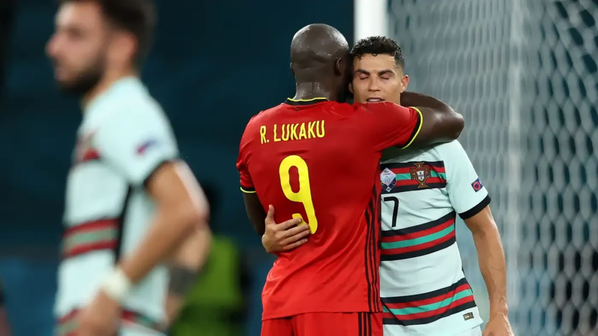 كيف أحرج فان بوميل مدرب البرتغال بسبب رونالدو؟