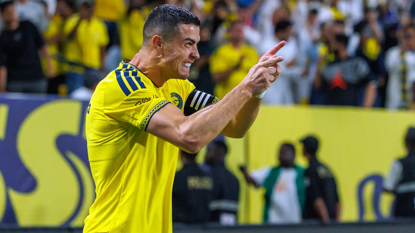 هاتريك رونالدو يقود النصر لفوز درامي أمام الخلود