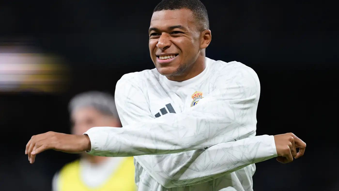 مبابي يرد بسخرية على شائعات غضبه من ريال مدريد