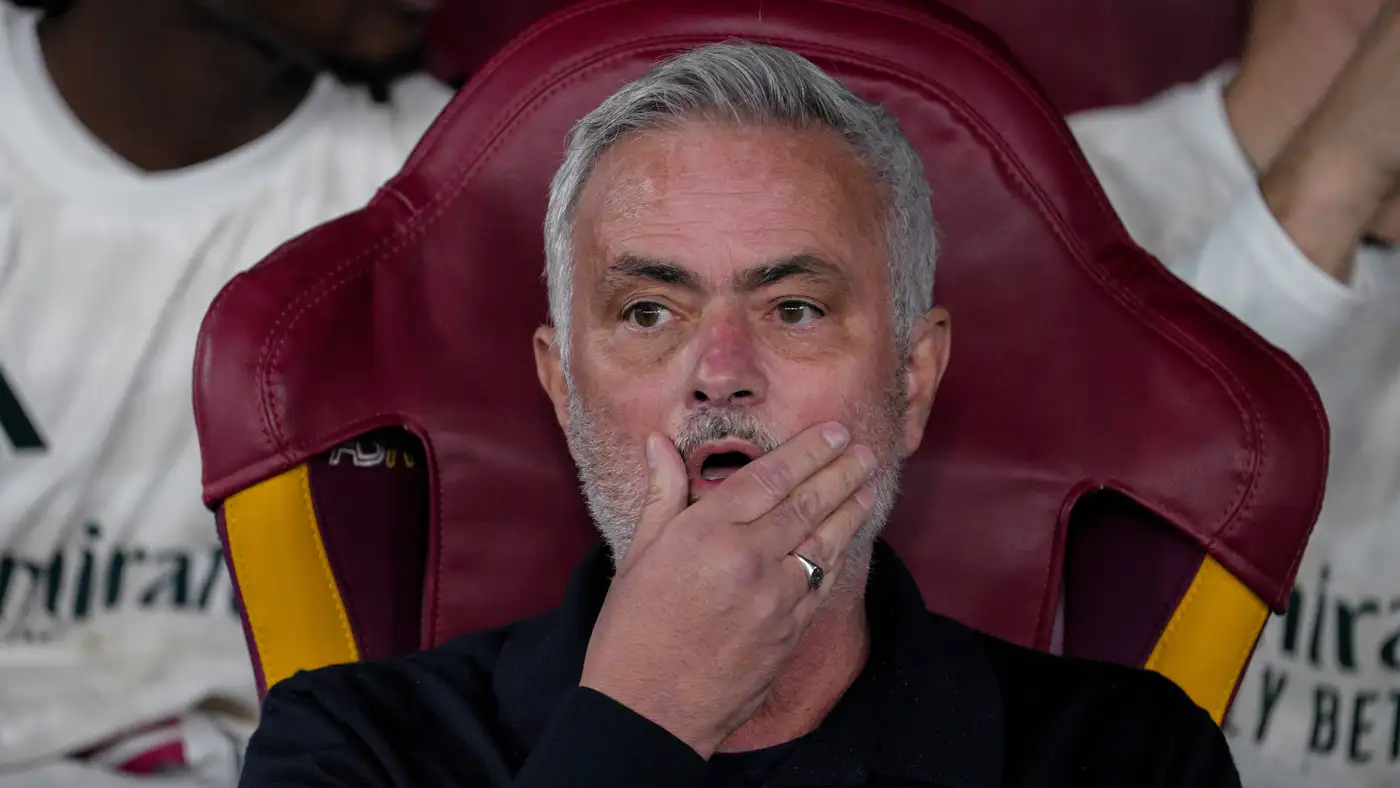 ماذا قال مورينيو عن ضغوطات فينيسيوس مع ريال مدريد؟