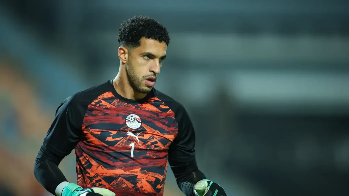 أحمد شوبير ينتقد نجله بعد خطأه الكارثي أمام جنوب إفريقيا