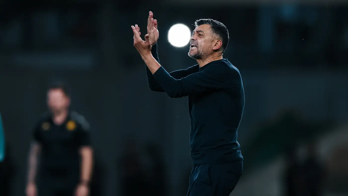 لاعب الاتحاد يرد بقوة على تصريحات سيرجيو كونسيساو
