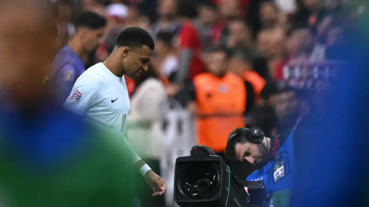 فضيحة فساد تهز المنتخب الفرنسي ورئيس أمنه السابق