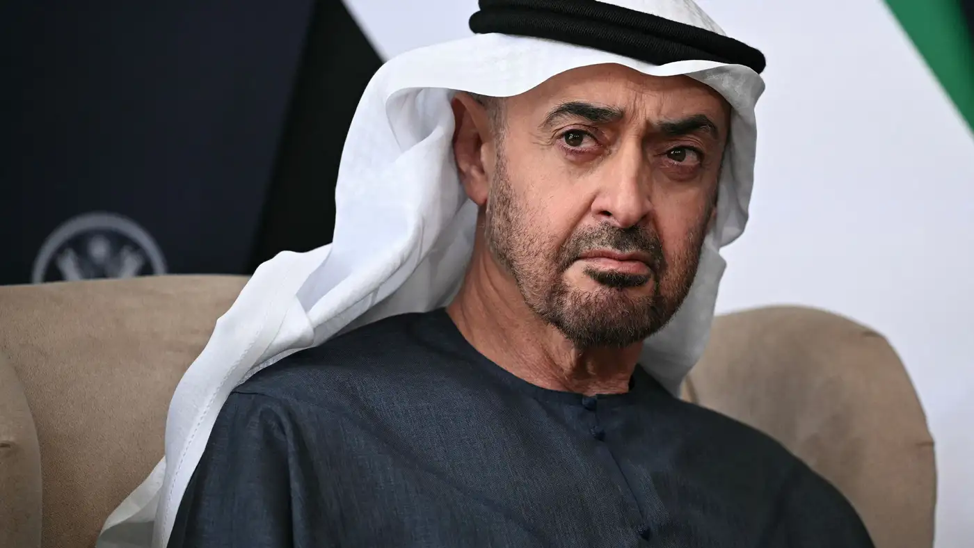رئيس الإمارات يهنئ السعودية بلقب خليجي 27