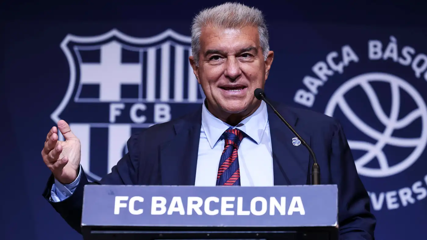 لابورتا يفتح النار على ريال مدريد قبل الكلاسيكو