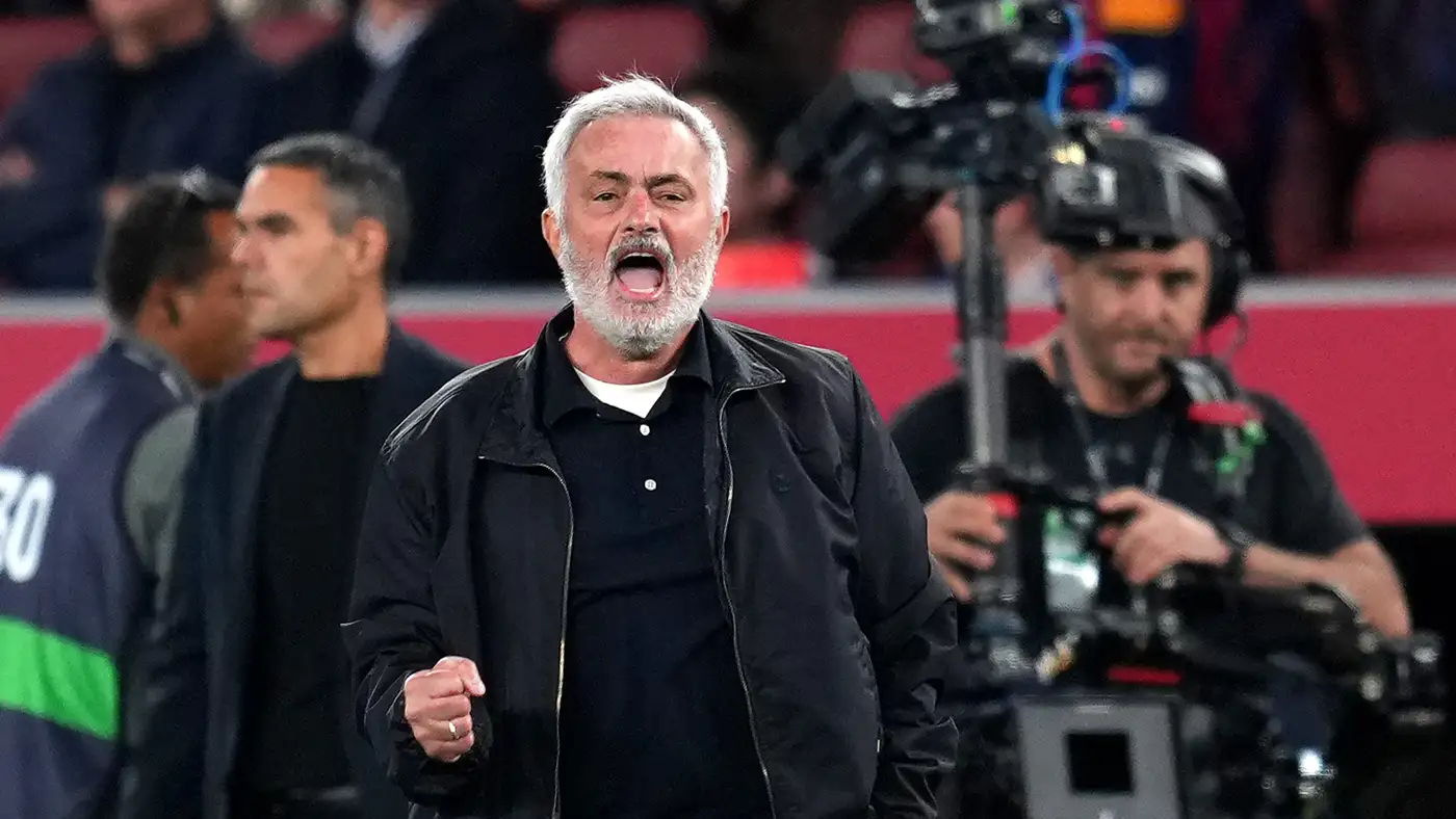 كيف احتفل مورينيو بهدف مبابي القاتل في الكلاسيكو؟