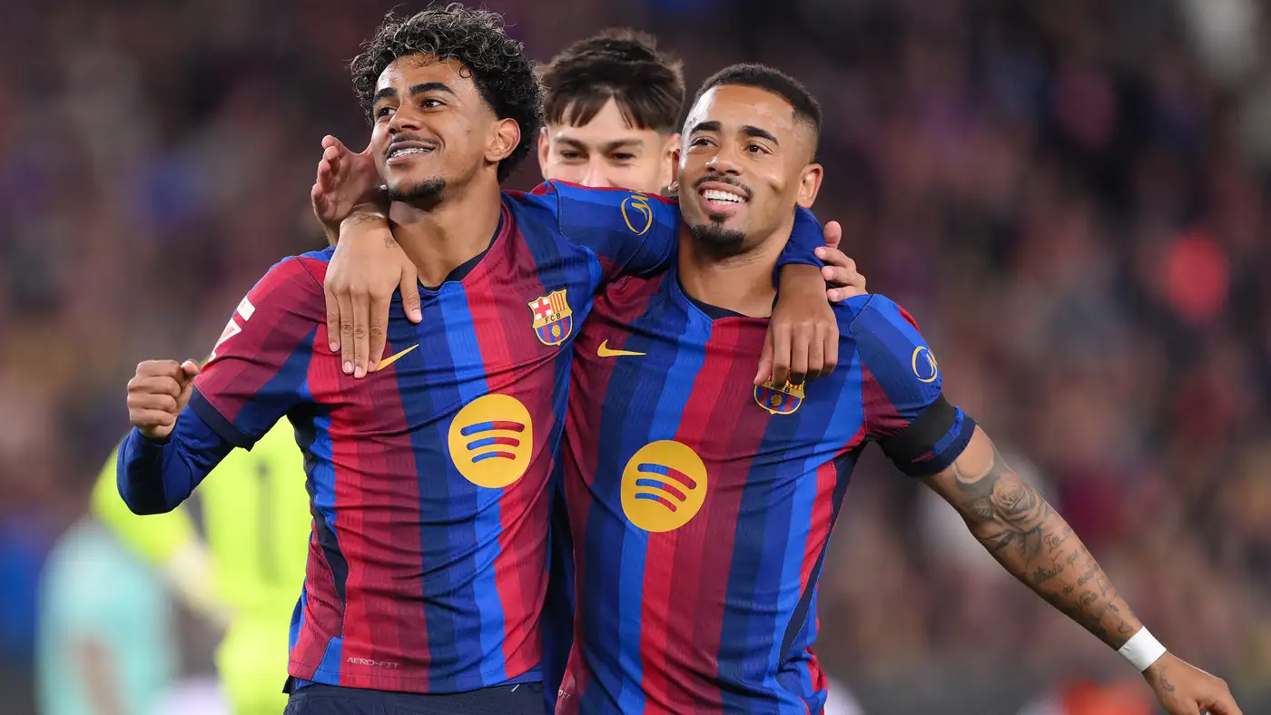 يامال يعادل رقم أوين ويقترب من رقم مبابي
